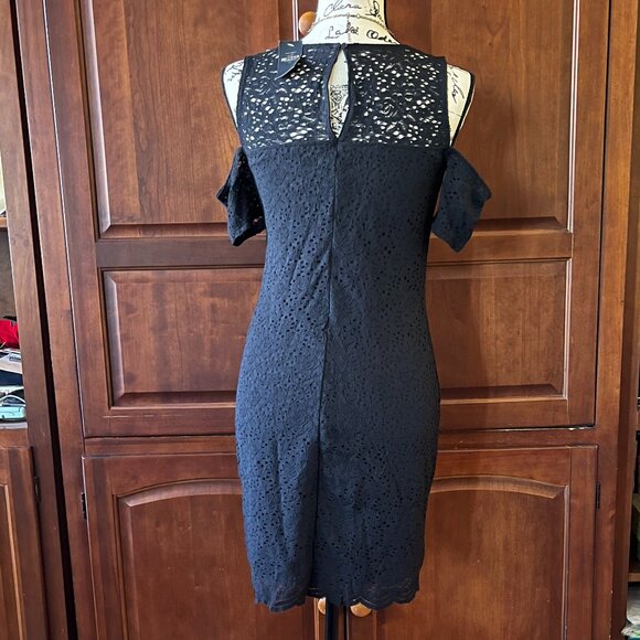 Hollister Cold-Shoulder Stretchy Lace Dress Black Medium - Picture 3 of 5